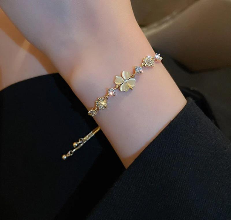 Gold Clover Bracelet with CZ Stones | Adjustable
